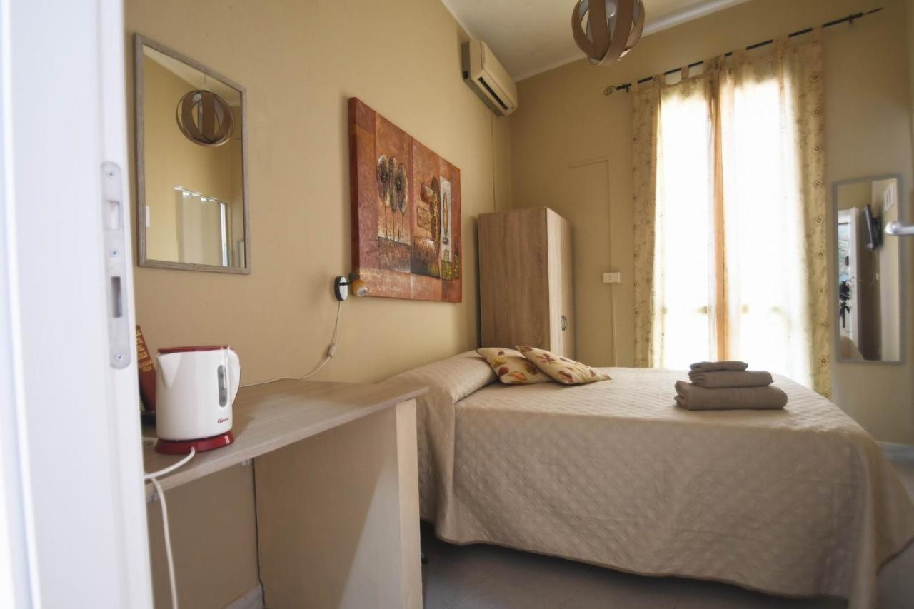 B&B La Pianedda กัสเตลซาร์โด ภายนอก รูปภาพ